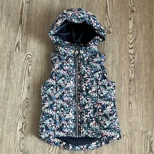 H&M Girls 6-8Y Floral Puffer Vest